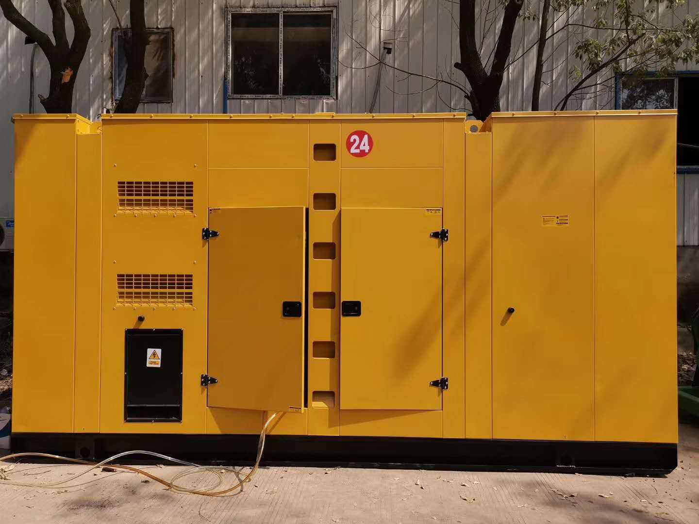 岚山租赁发电机-国产柴油发电机油耗的奥秘