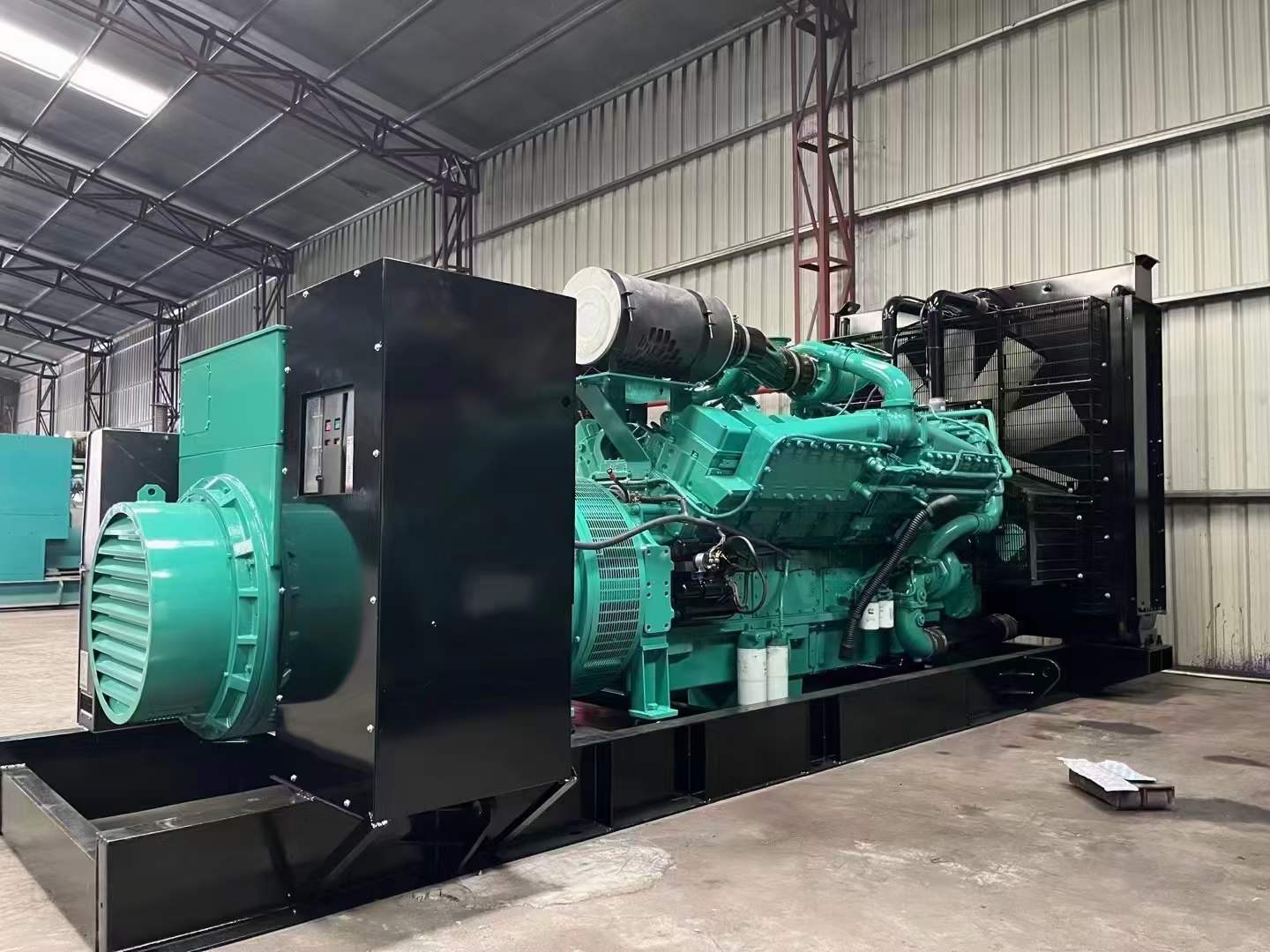 岚山如何降低 800kW 柴油发电机输出电流的波动？